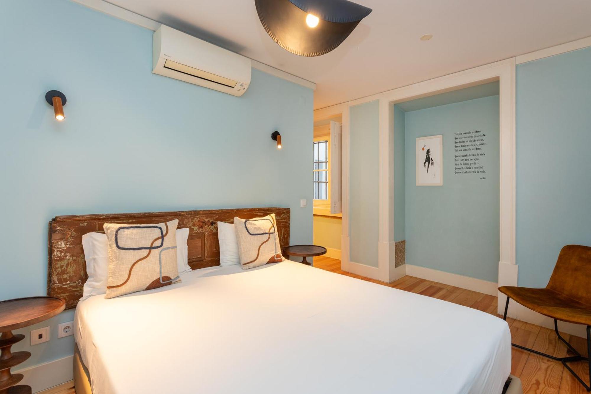 Appartamento Casas Da Baixa - Jules & Madeleine Lisbona Esterno foto