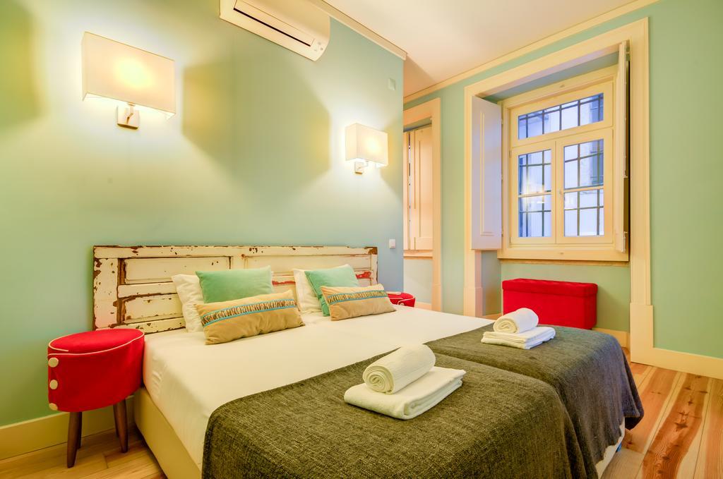 Appartamento Casas Da Baixa - Jules & Madeleine Lisbona Esterno foto