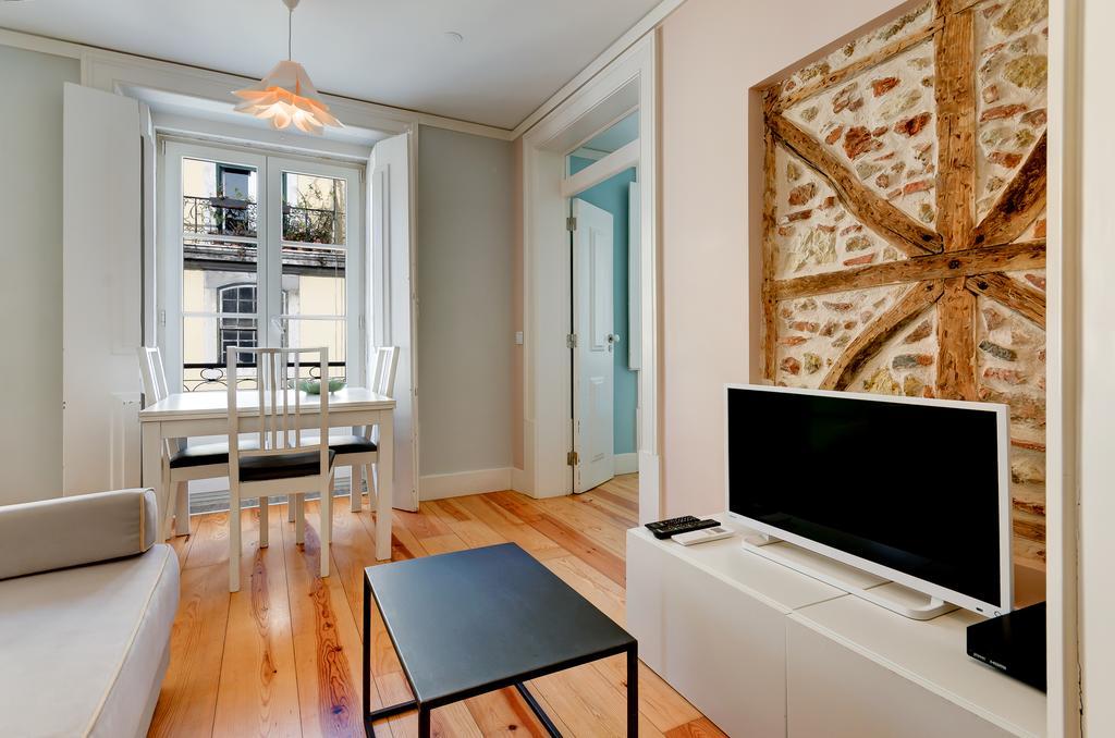 Appartamento Casas Da Baixa - Jules & Madeleine Lisbona Esterno foto