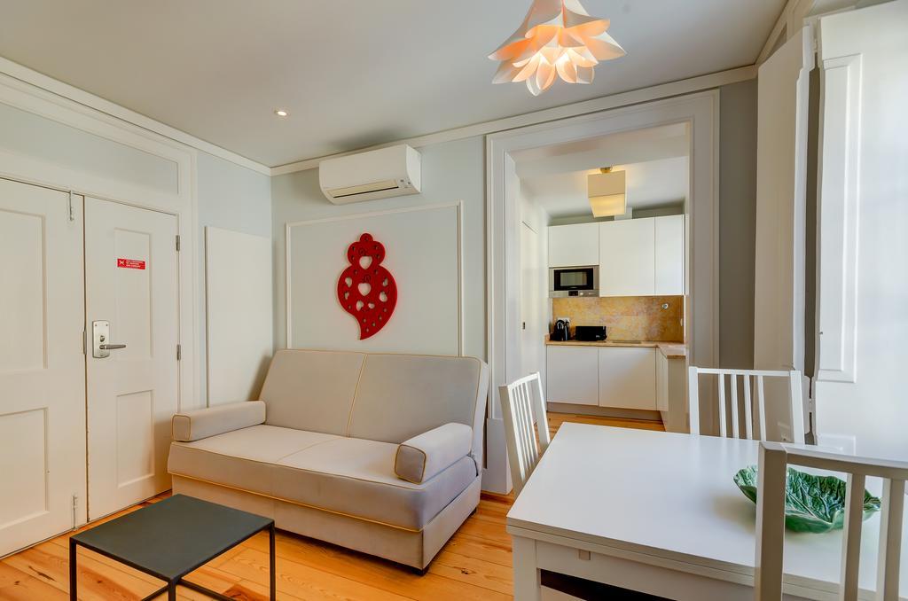Appartamento Casas Da Baixa - Jules & Madeleine Lisbona Esterno foto